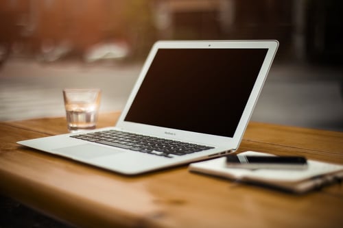 home-office-336373_1280 (1)